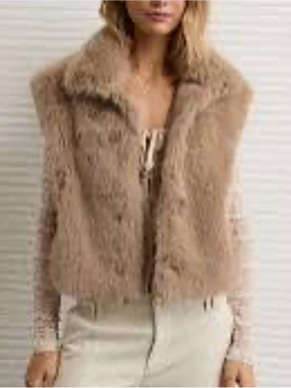NWT American Eagle Women’s Faux Fur Vest Coat Jacket Large XL Gray Tan Taupe NEW